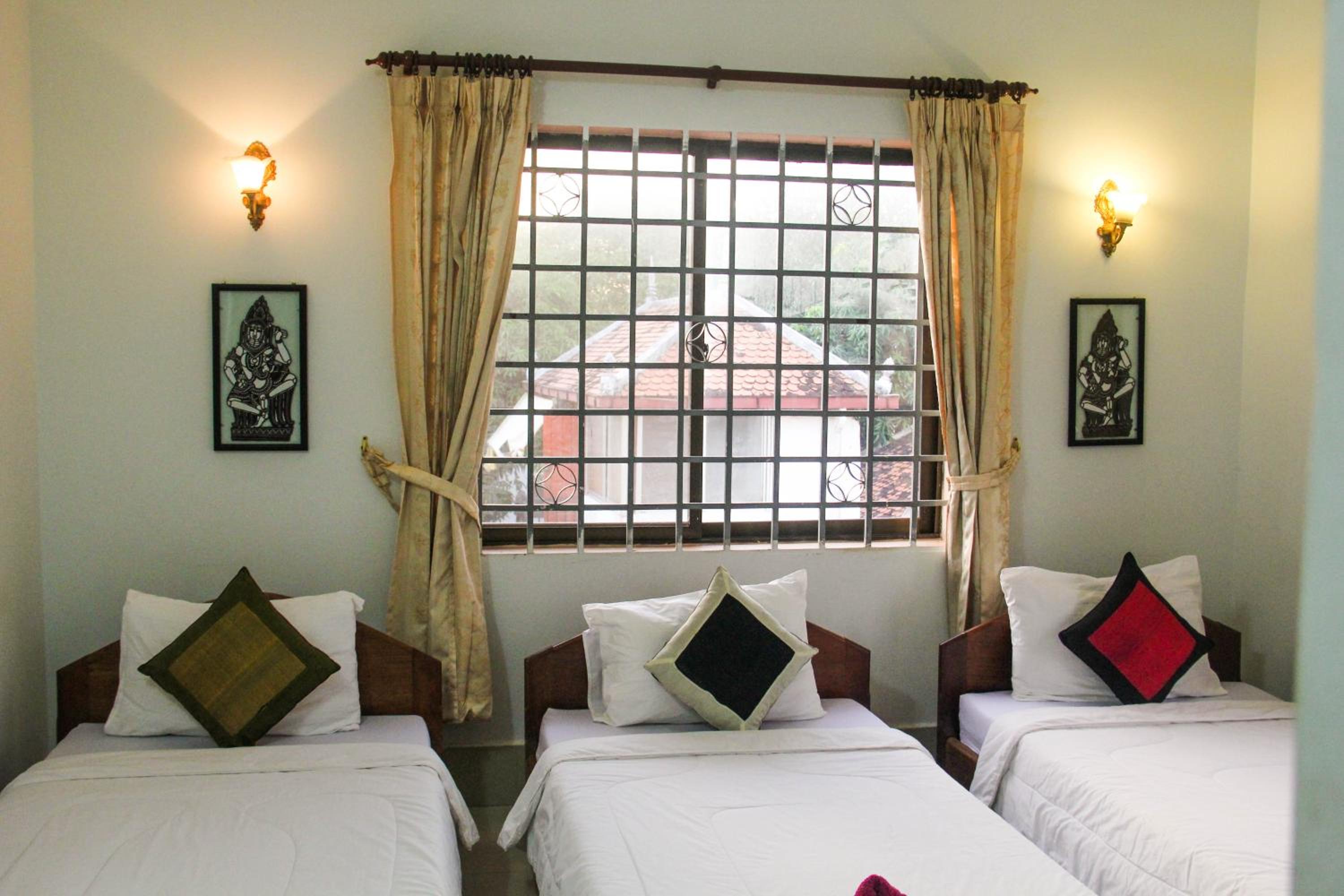 Room, Triple, with Fan, Tropical Breeze Guesthouse 4/8