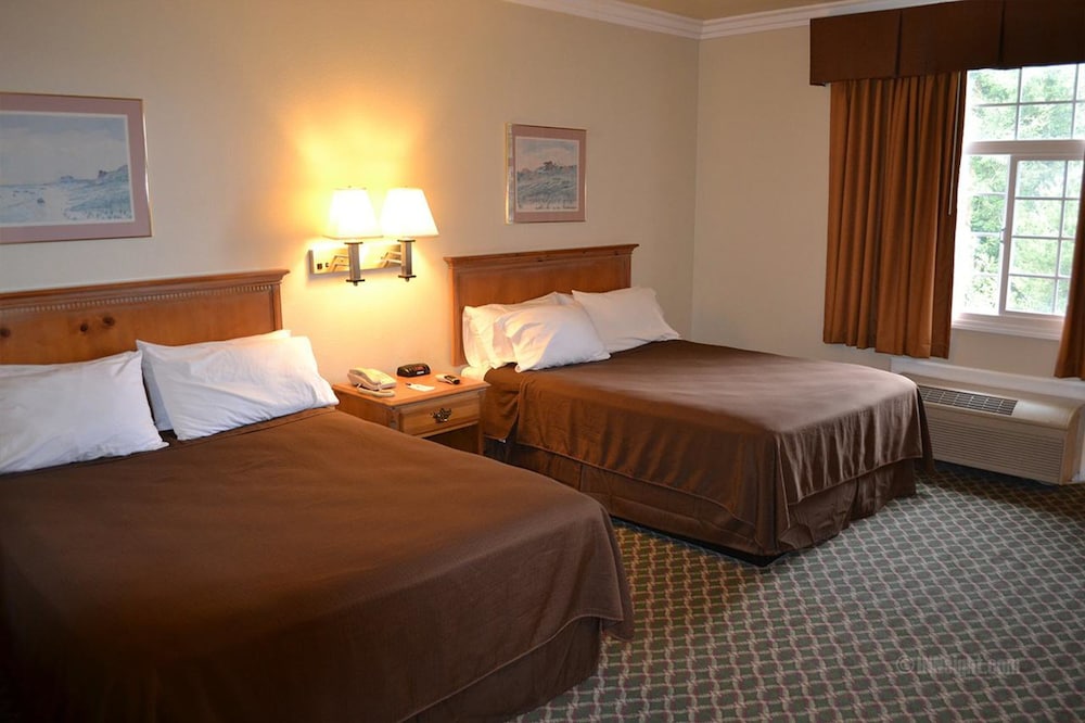 The Miramar Inn and Suites 6/50