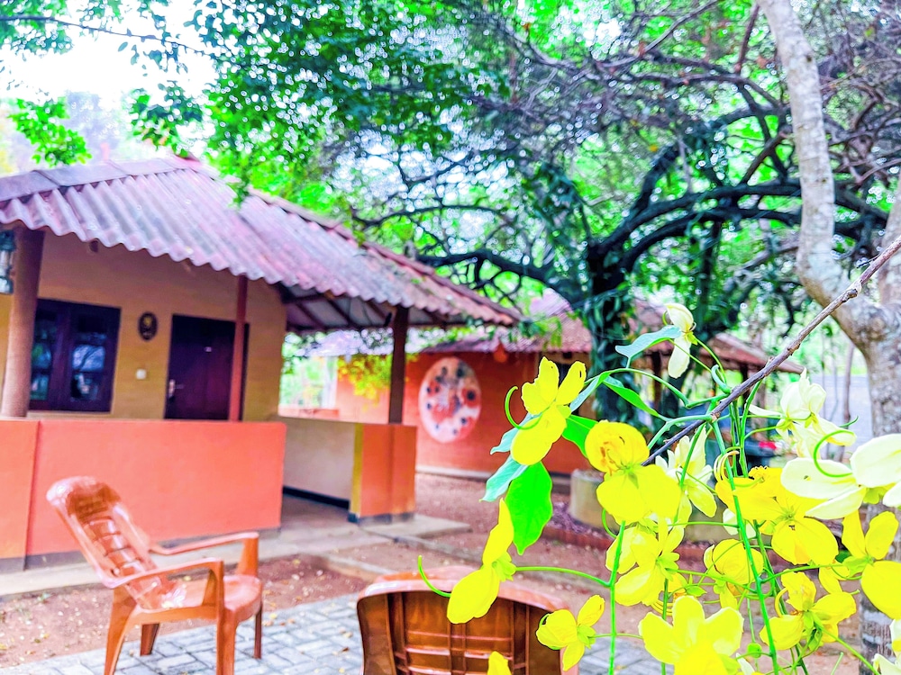 Niyagala Lodge 36/50