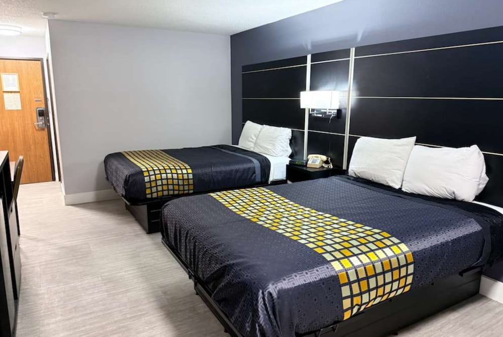 Coratel Inn & Suites by Jasper Hastings 22/50