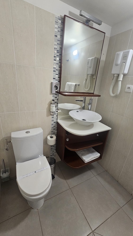 Massilia Hotel 45/50