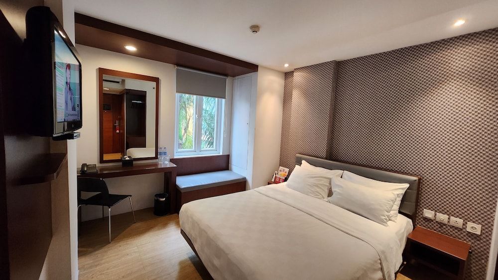 M Hotel Jakarta 36/67