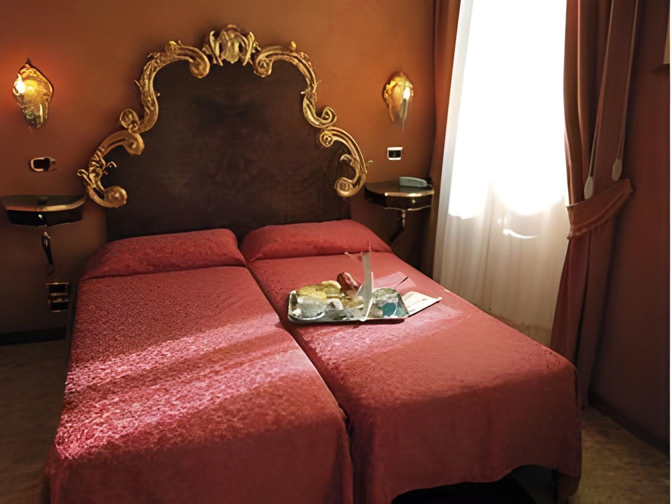 CLASSIC, DOUBLE BED