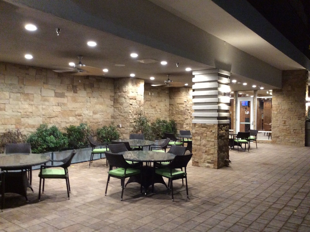 Holiday Inn Trophy Club 21/26