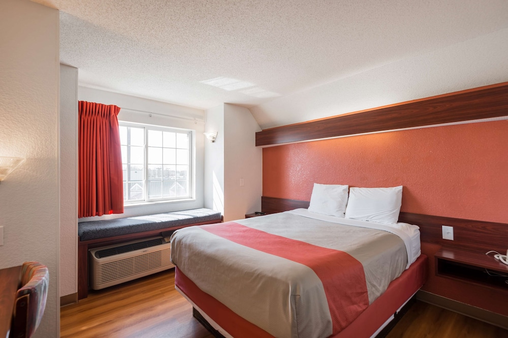 Motel6 Olathe, KS 17/49