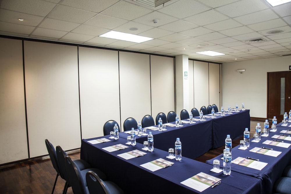 San Agustin Exclusive Hotel 63/71