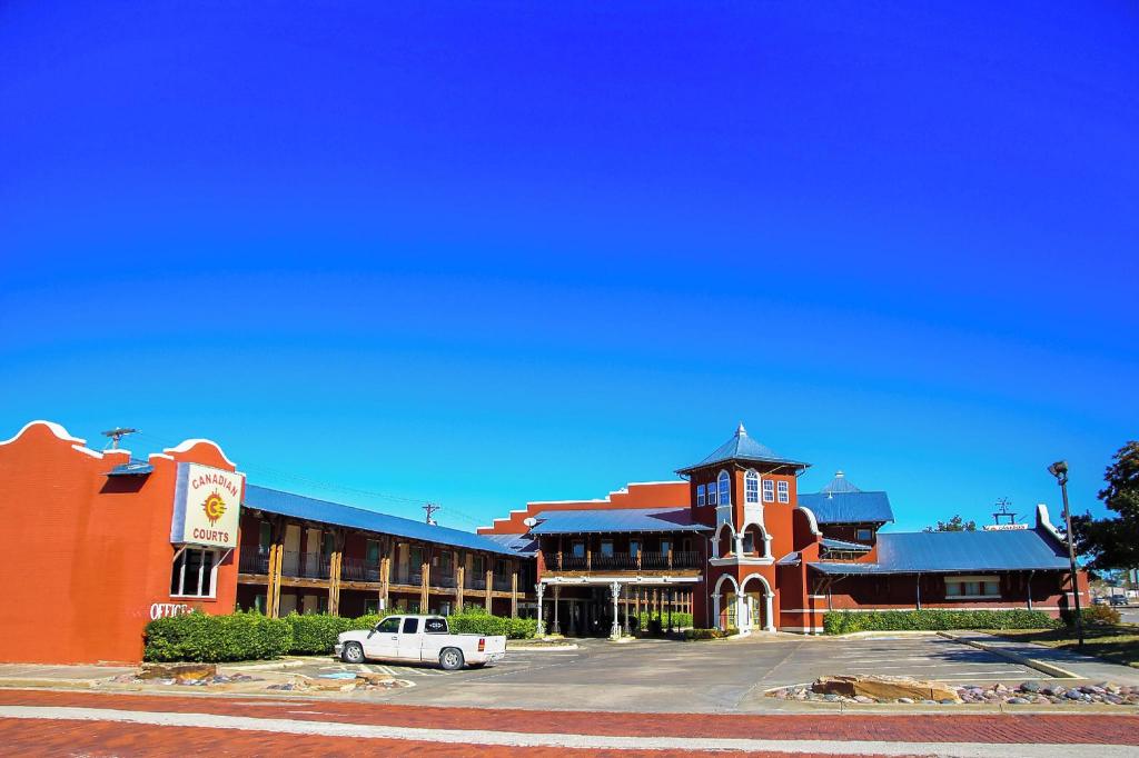 Econo Lodge Canadian, TX 2/22