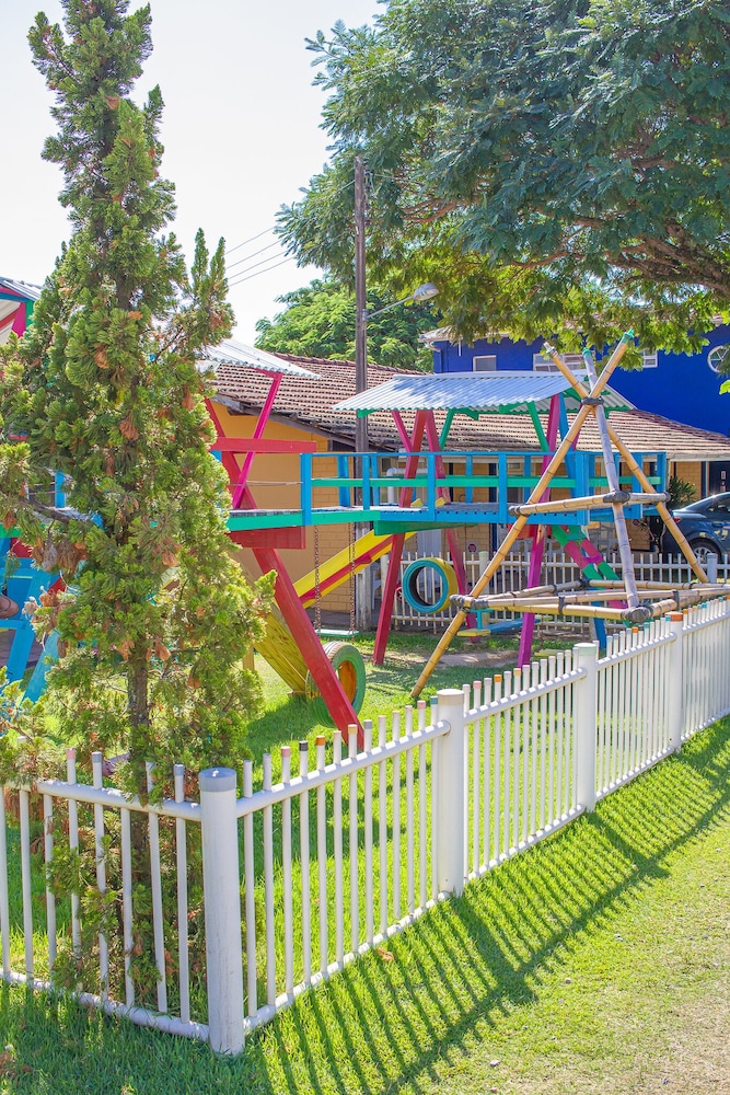 Hotel Balneario Itapocoroi 49/63