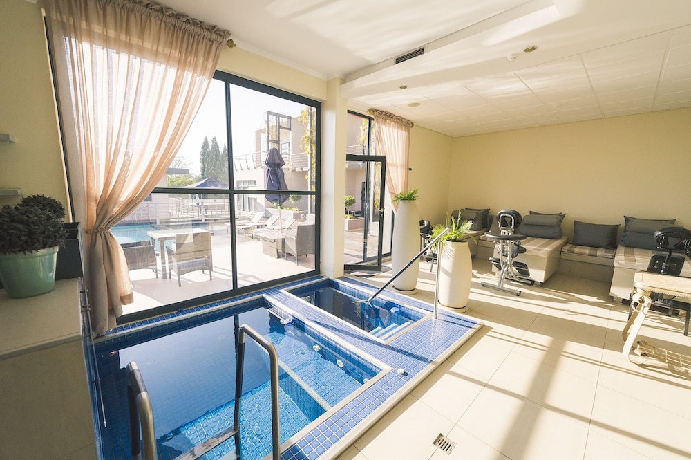 Blue Diamond Boutique Hotel 25/36