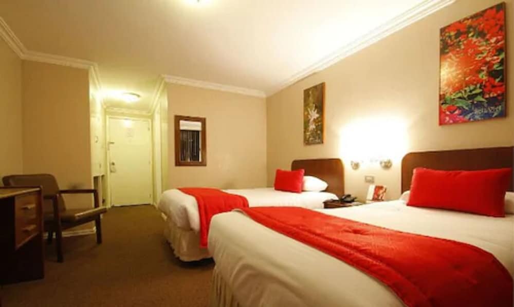 Hotel Ambato 6/40