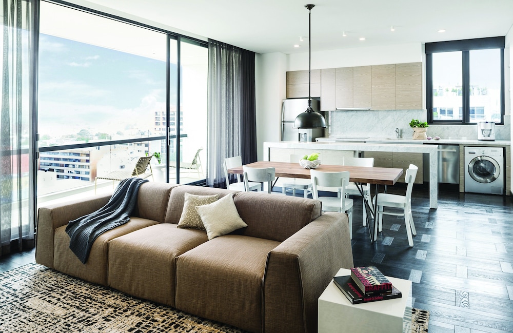 8010 Urban Living 25/46