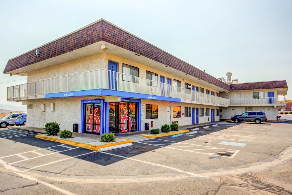 Motel6 Saint George, UT - University/Historic Downtown 42/53