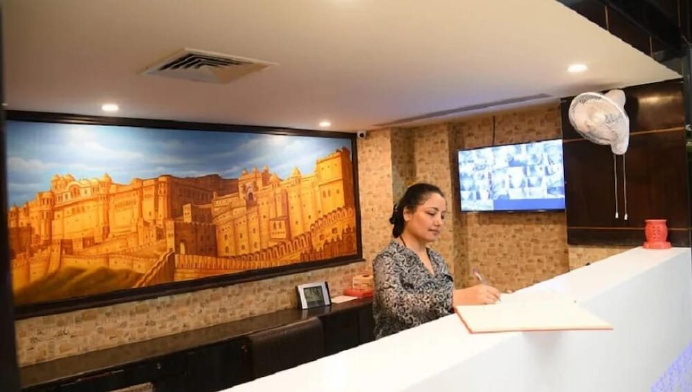 Oyo 7130 Hotel Broadway 16/50