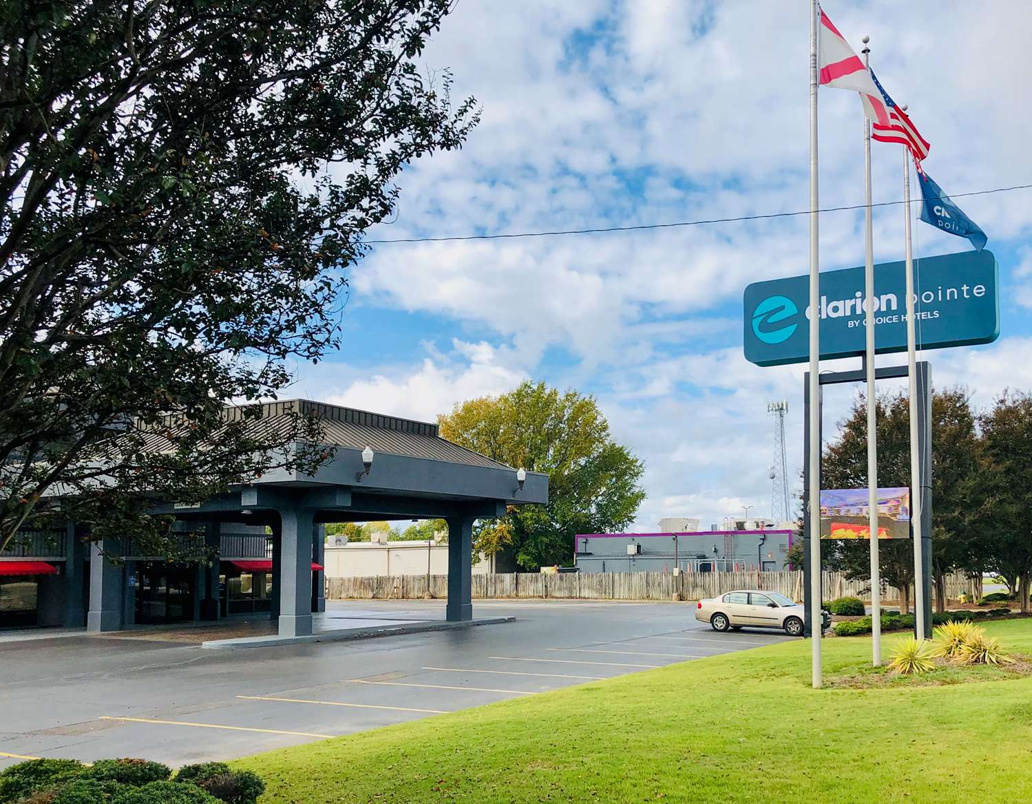 Clarion Pointe Huntsville Research Park 35/38