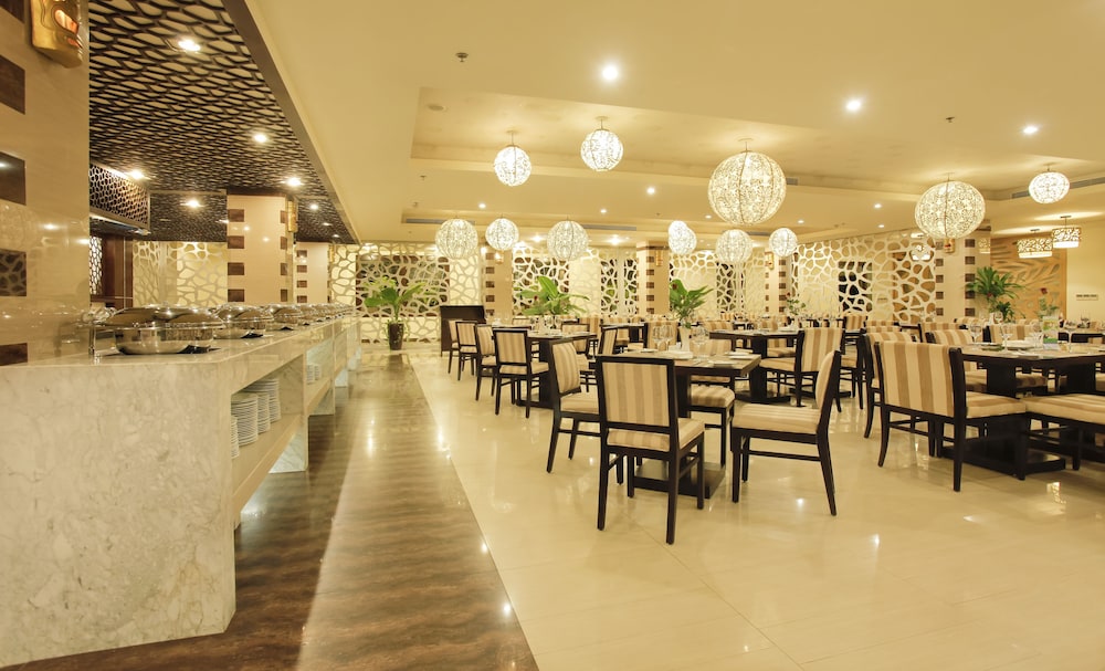 Olalani Resort and Condotel 50/69