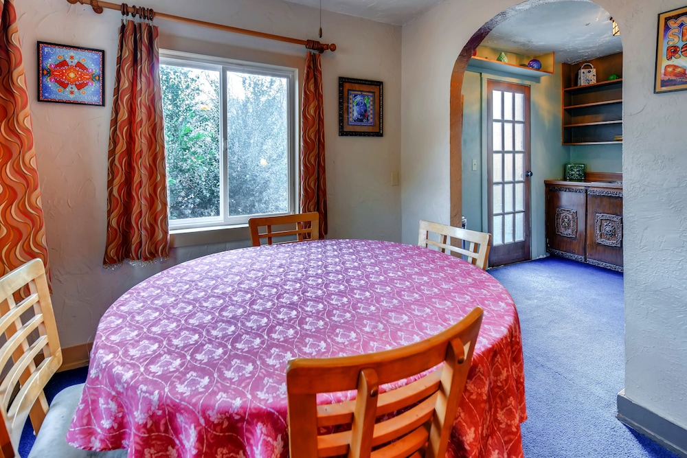 Cliff House Lodge Bed and Breakfast 58/72