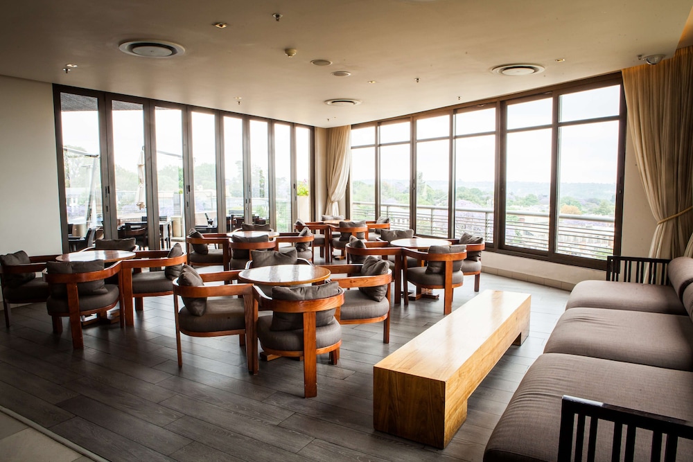 Southern Sun Hyde Park Sandton 35/48