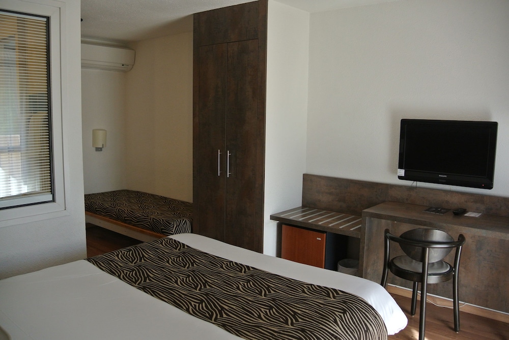 Hotel the Originals Dijon Ouest Castel Burgond 22/30
