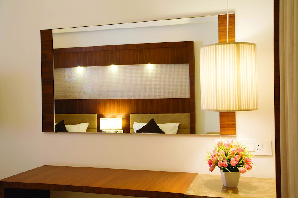 Urvashi Residency 5/43