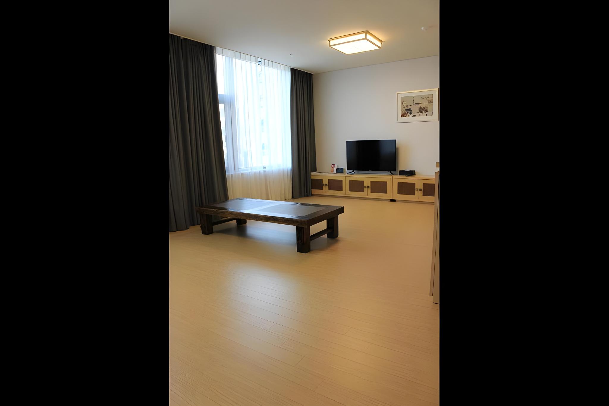 Ondol, Suite, No Window