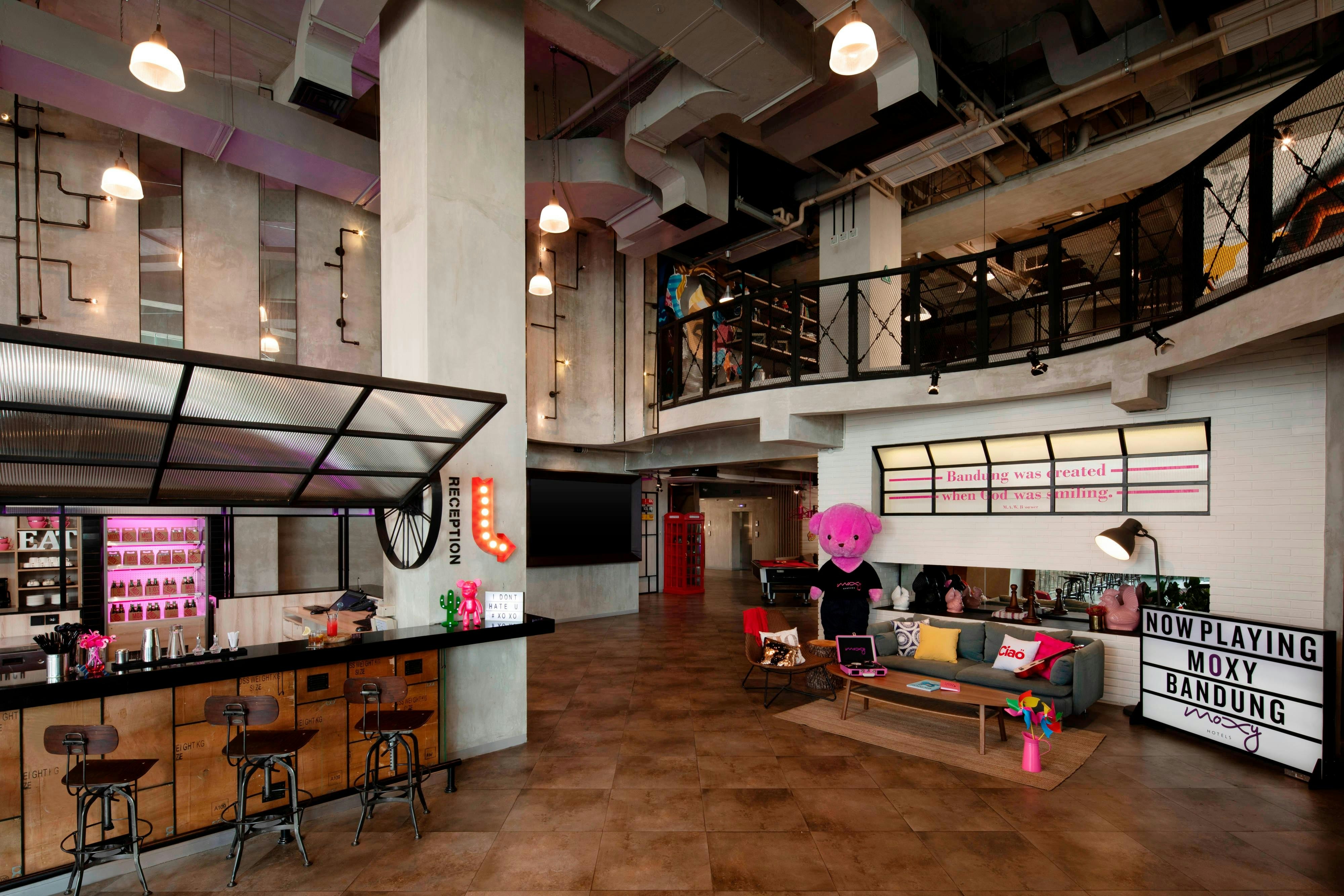 Moxy Bandung 8/15
