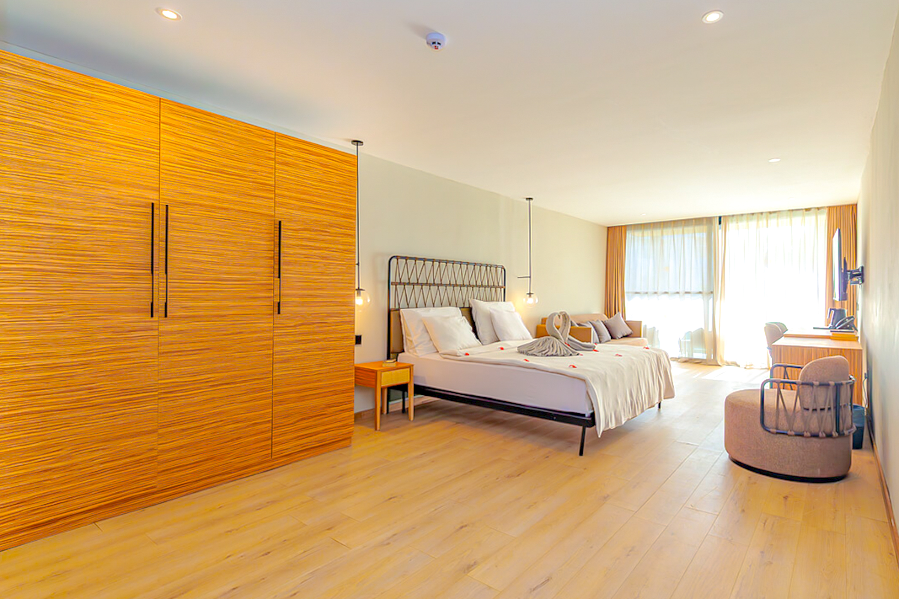 غرفة سوبيريور بسرير مزدوج، Kombo Beach Resort 3/6