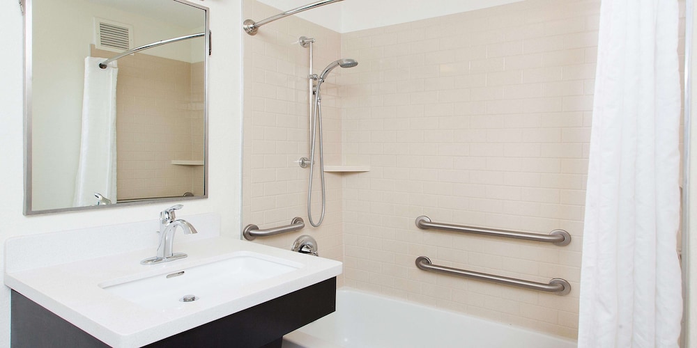 Sonesta Simply Suites Houston Nasa Clear Lake 8/47