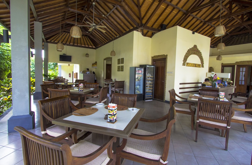 Ladera Villa Ubud 39/59