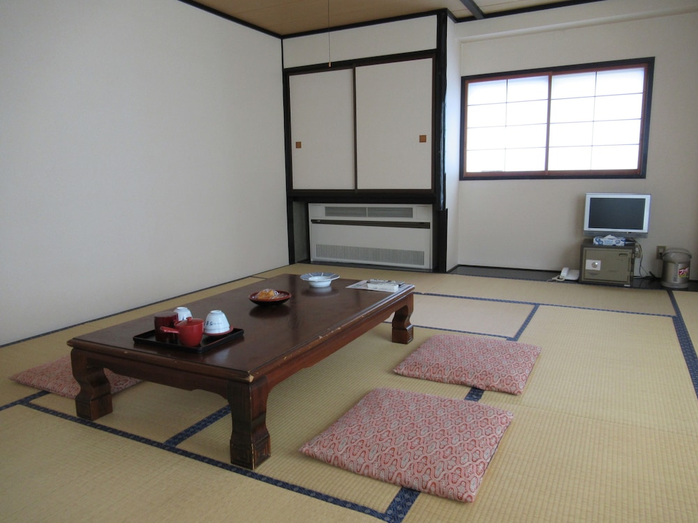 Hotel Manyoutei 31/42