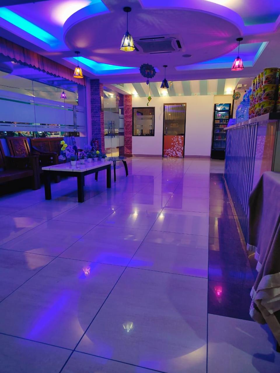 Hotel Sri Sutra - Pj Jalan 227 18/19