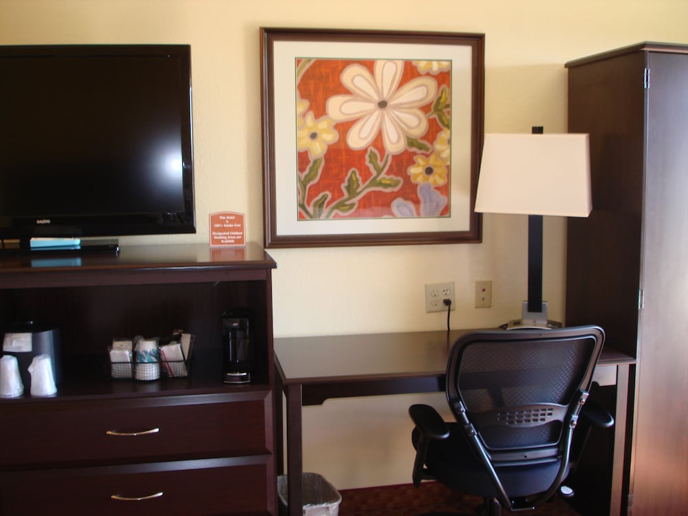 Spark by Hilton Orlando near SeaWorld 35/39