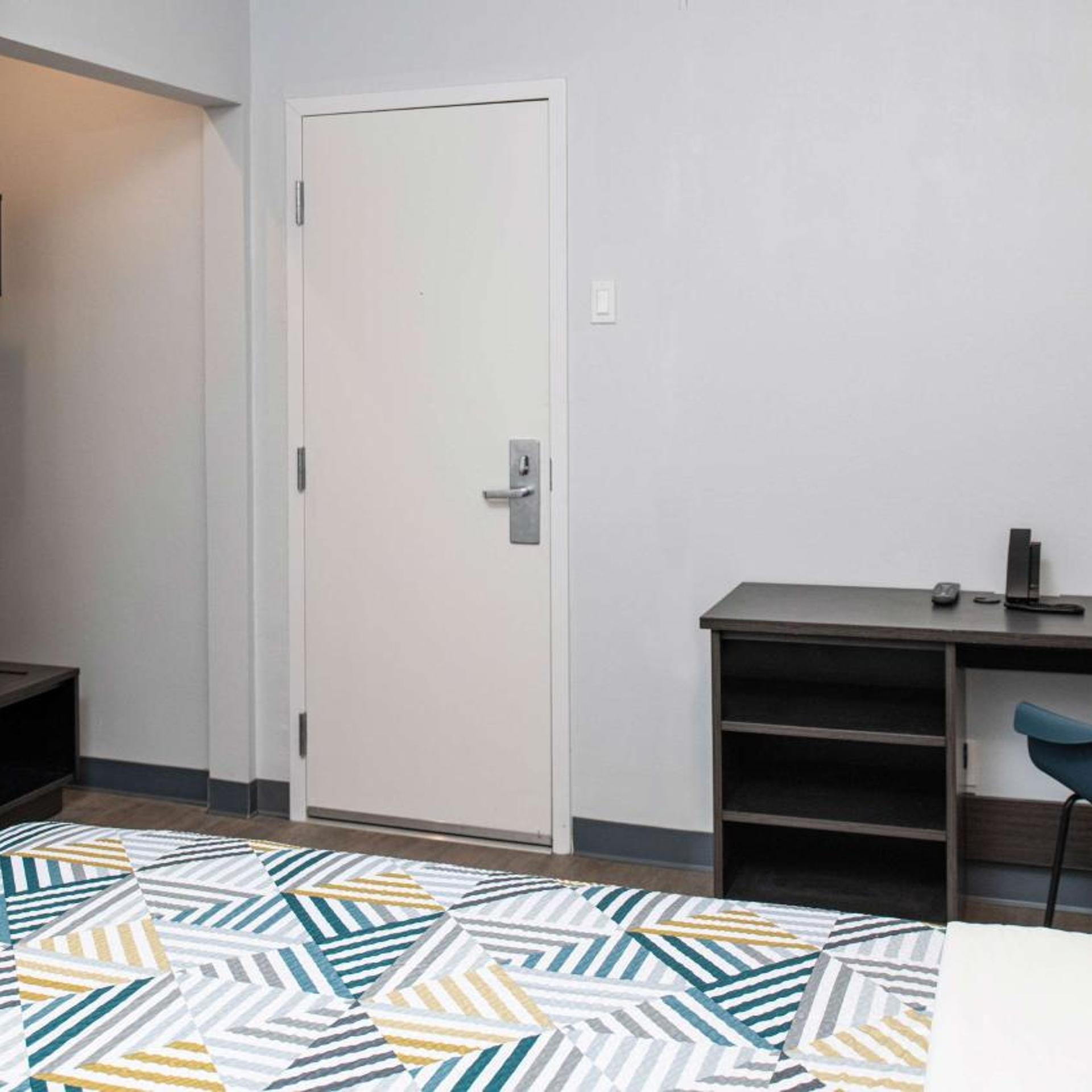 Motel6 San Pedro, CA – Port of Los Angeles 7/50