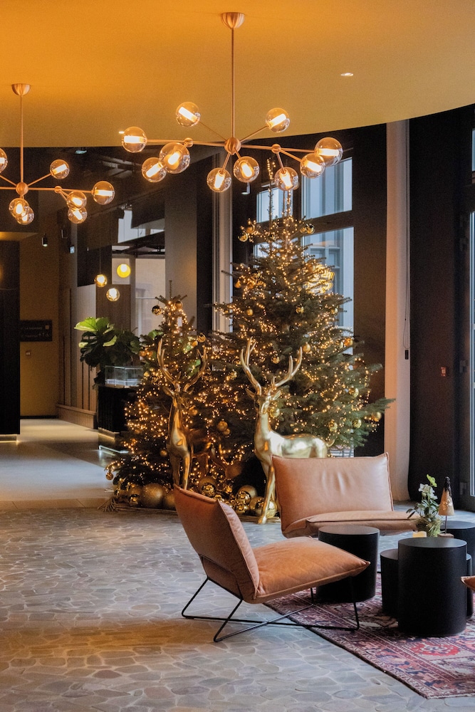 Leonor Hotel 29/46