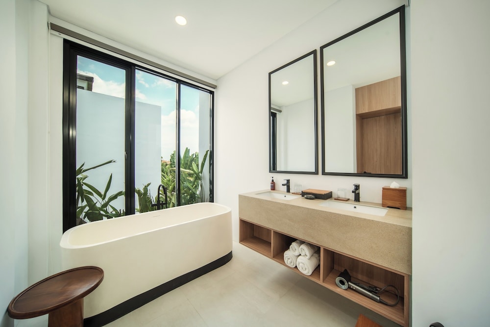 The Vinava Villa Canggu by Ini Vie Hospitality 15/17