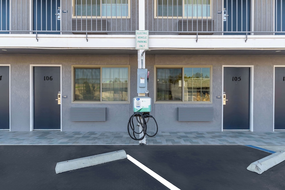 Motel6 Willows, CA 44/60