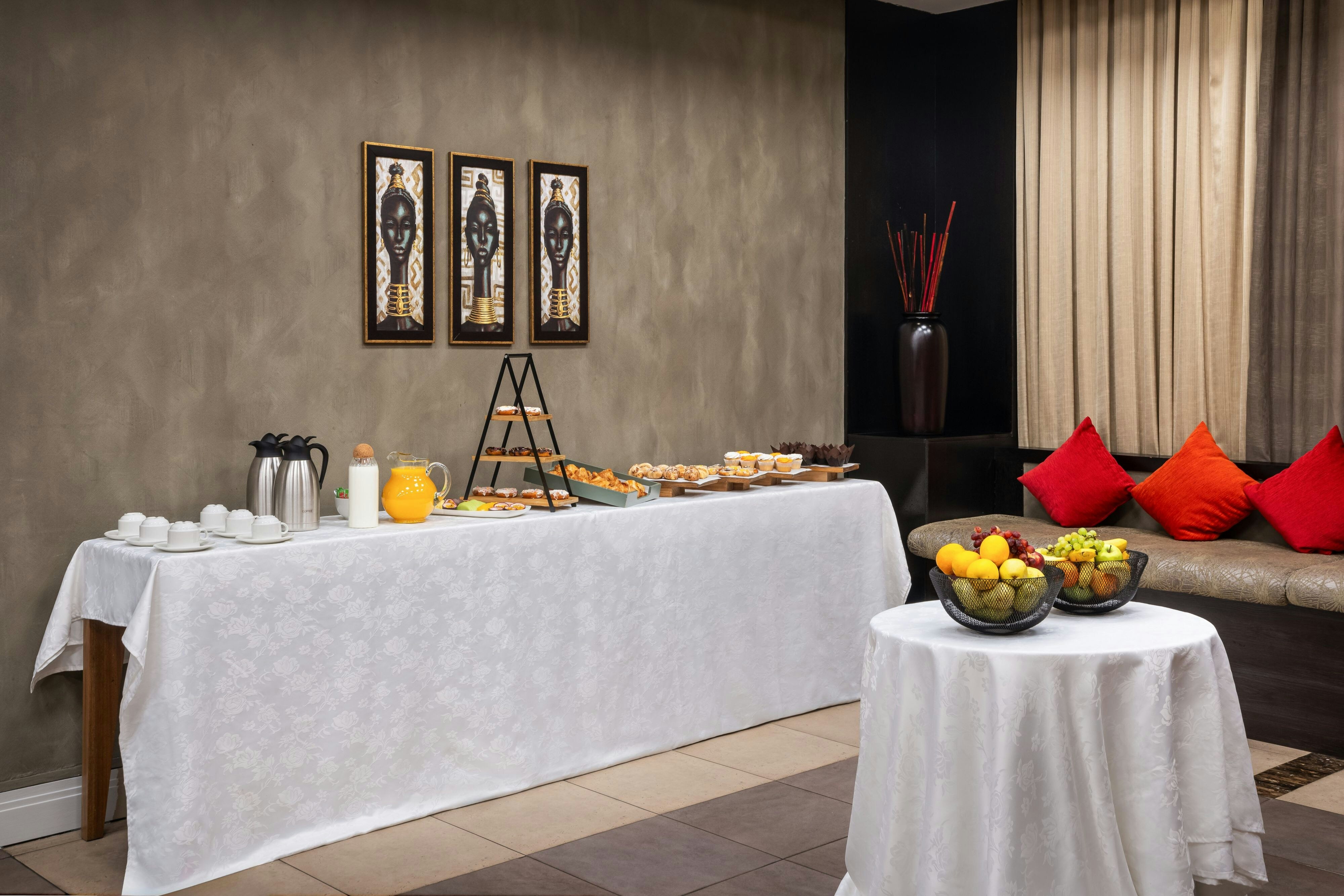 Lobby at Protea Hotel North Wharf, CAPE TOWN - WESTERN CAPE