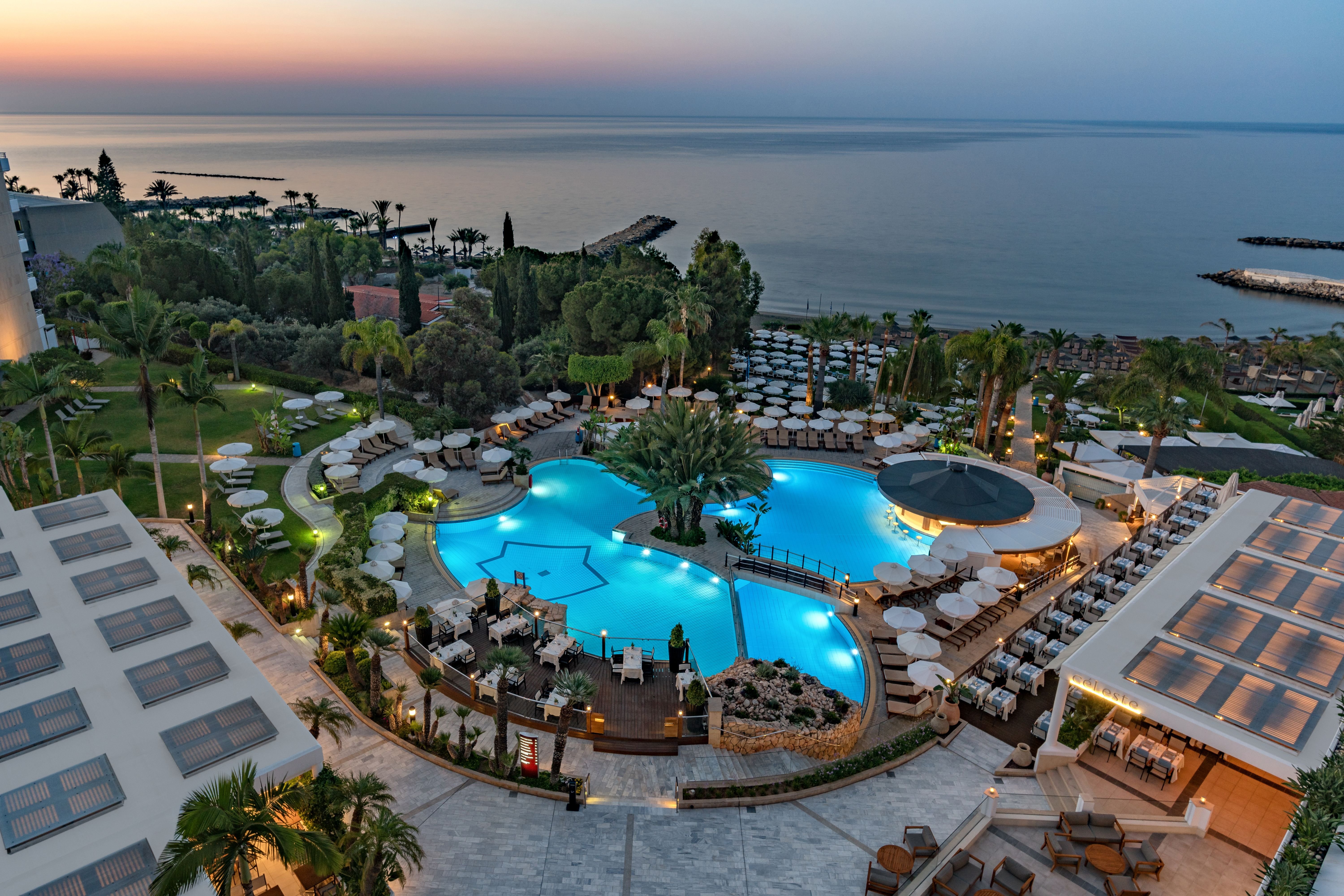 Mediterranean Beach Hotel 68/71
