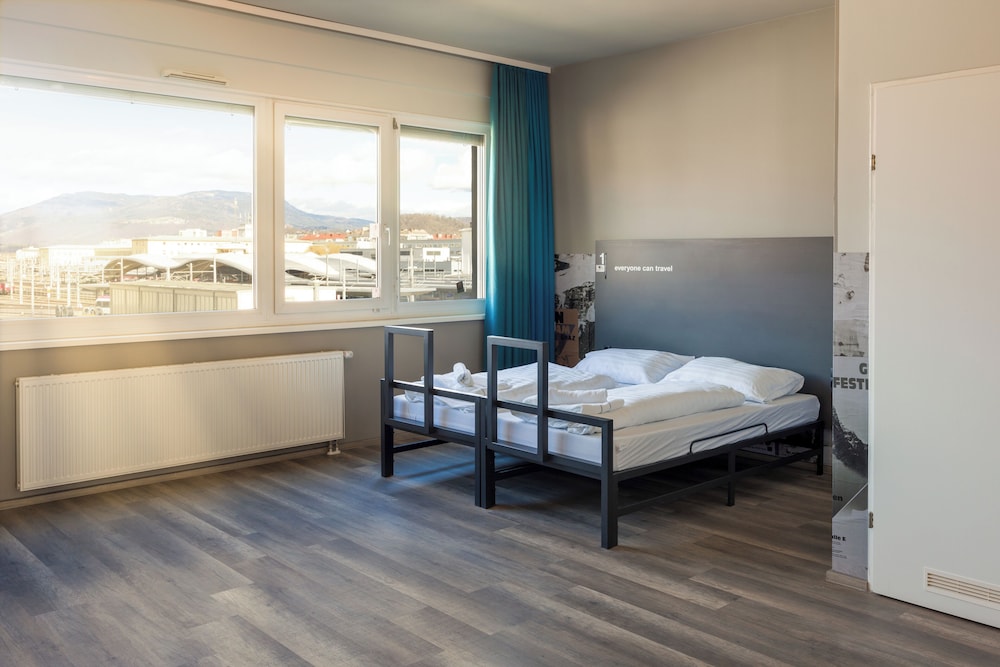 PLUS, TWIN BEDS