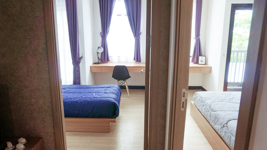 Royal, Suite