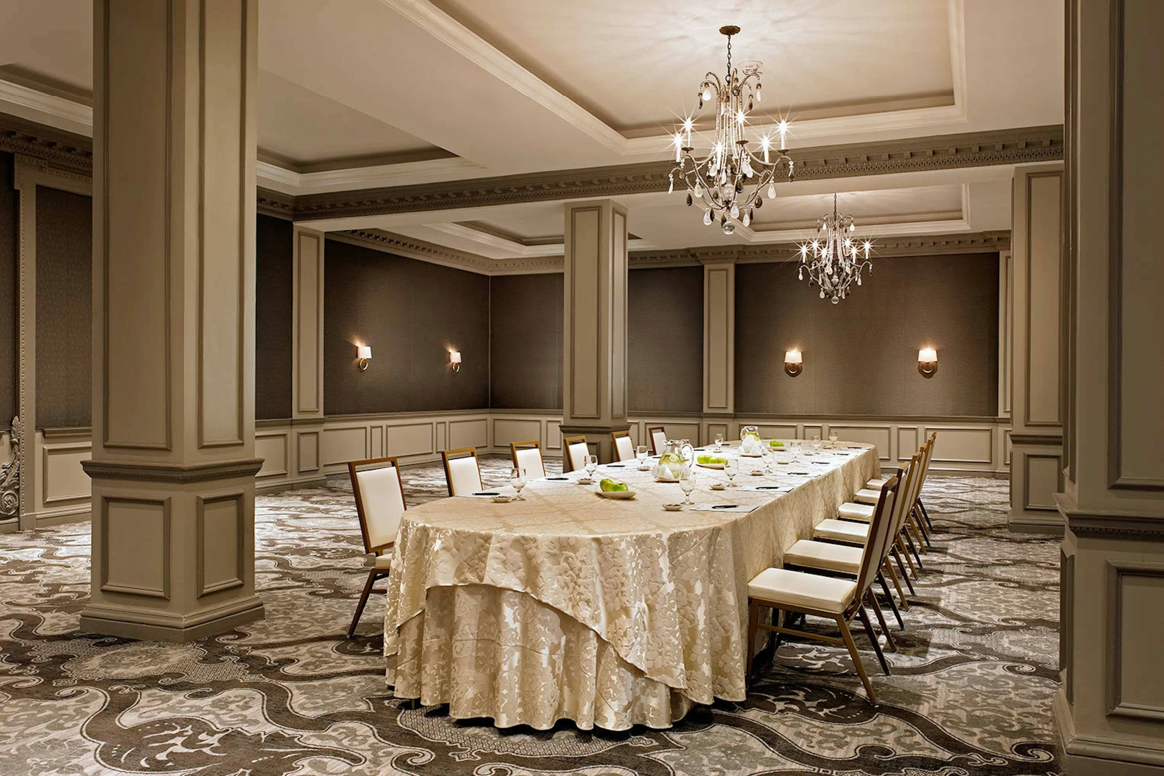 The St. Anthony A Luxury Collection Hotel San Antonio 25/36