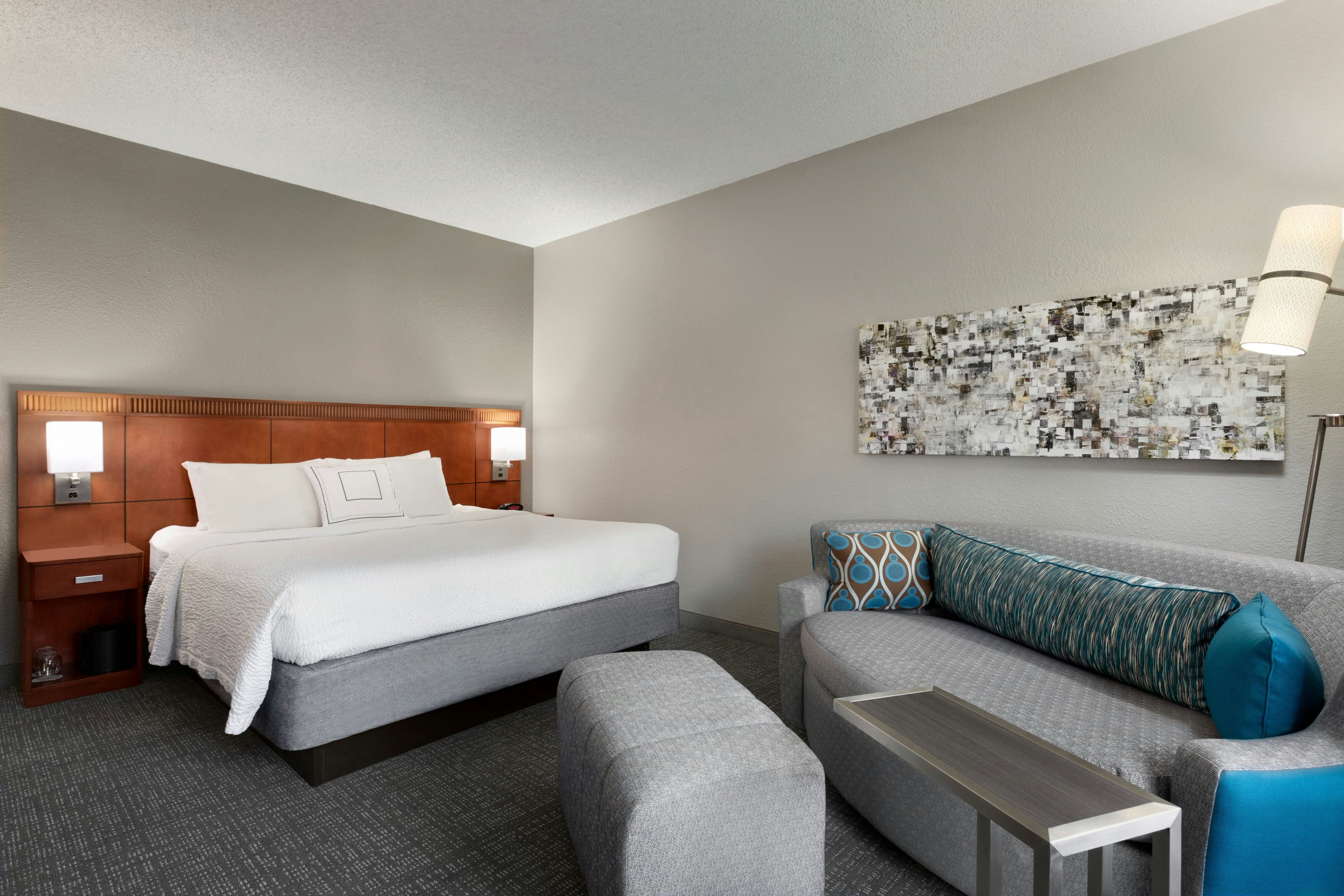 Courtyard by Marriott Fort Myers Cape Coral 5/23