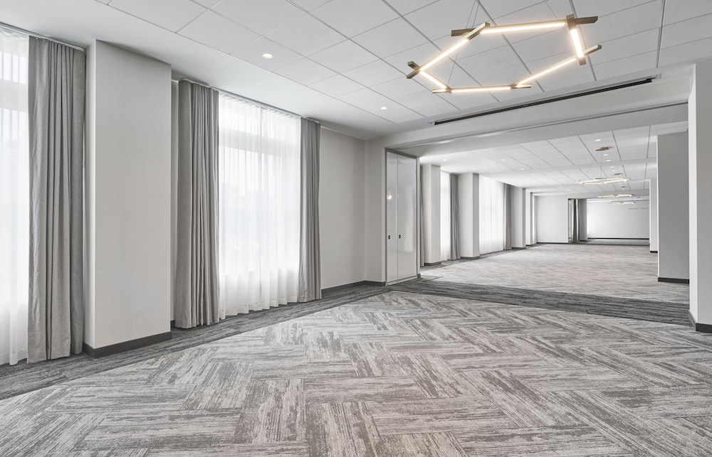 Hyatt Place Chicago Medical University District 44/46