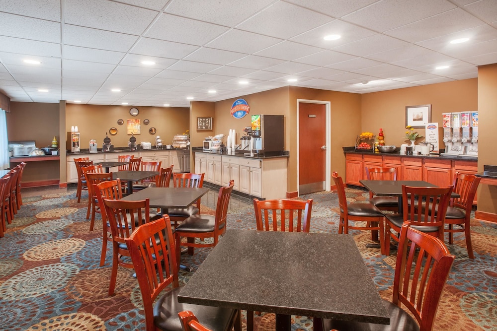 Baymont By Wyndham South Haven 23/29