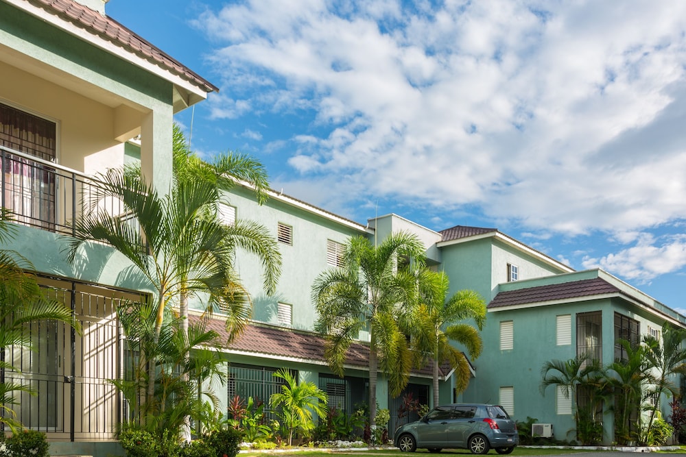New Kingston Apt At Wellington Cove 1/27
