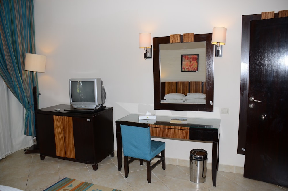 REHANA SHARM RESORT 41/57