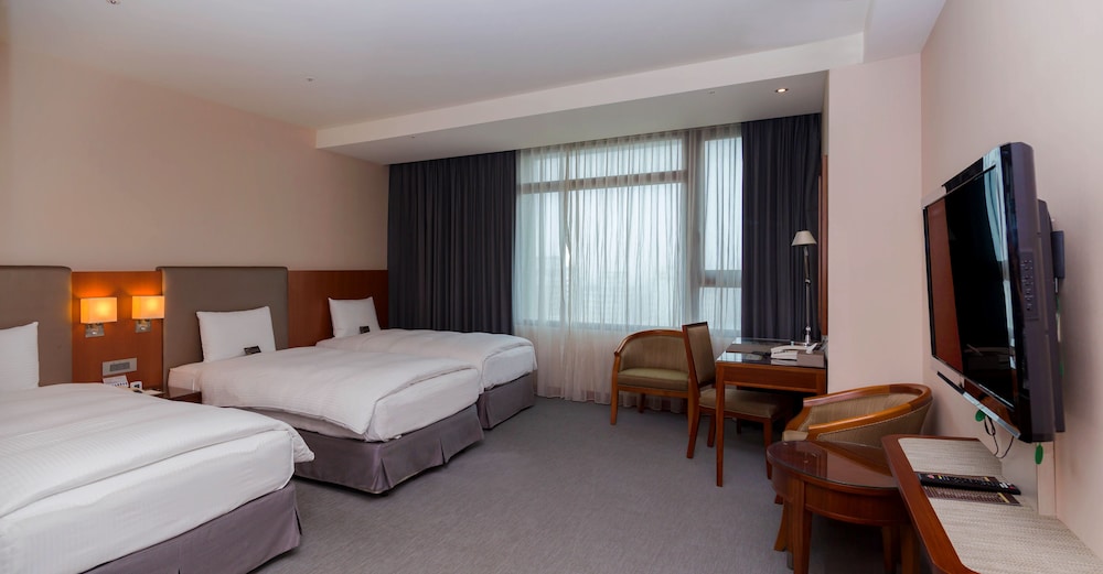 Taichung Harbor Hotel 10/38