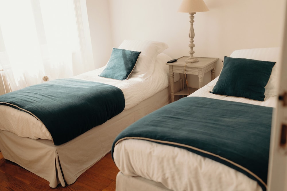 Hotel le Chatellier 12/50