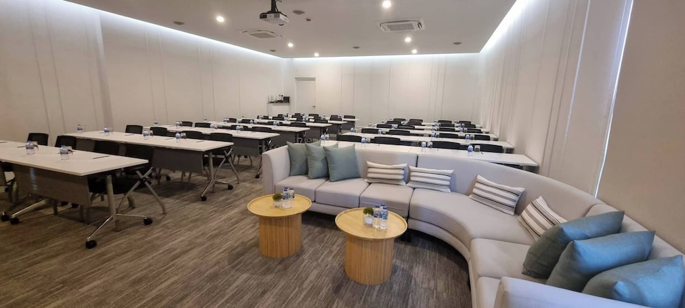 Wellness Stay And Hotel Sukhumvit 107 118/123