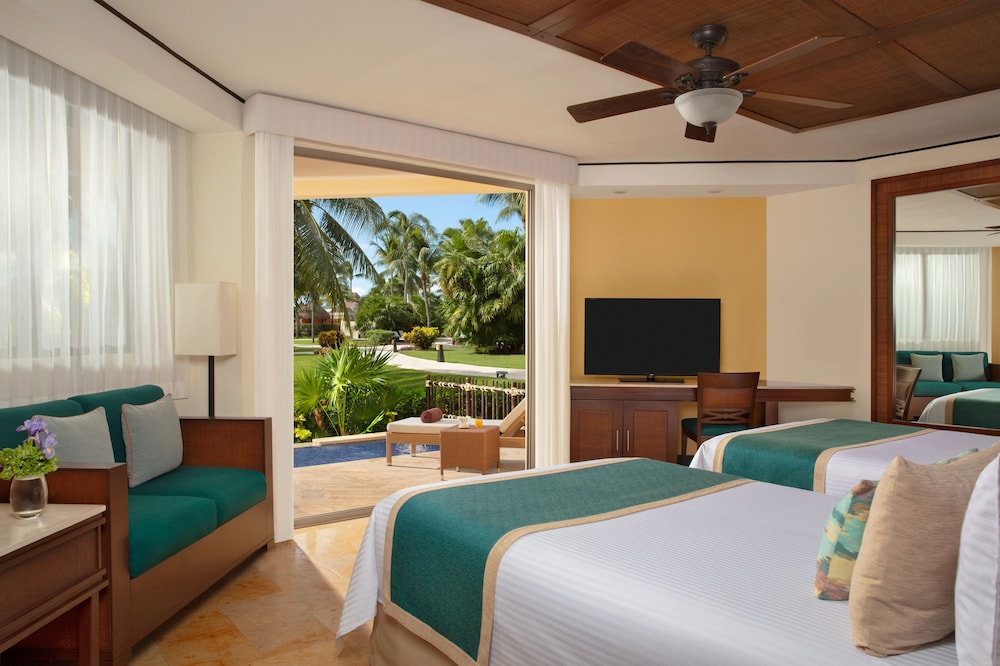 Premium, Deluxe, 2 Double Beds, Plunge Pool