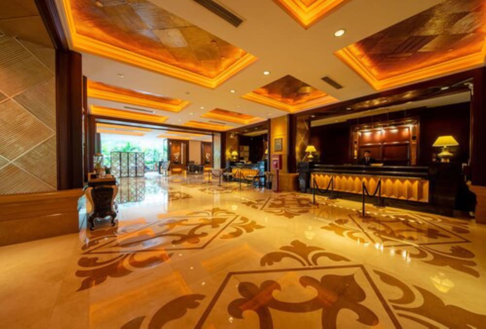 GRAND INTERNATIONAL HOTEL 8/46